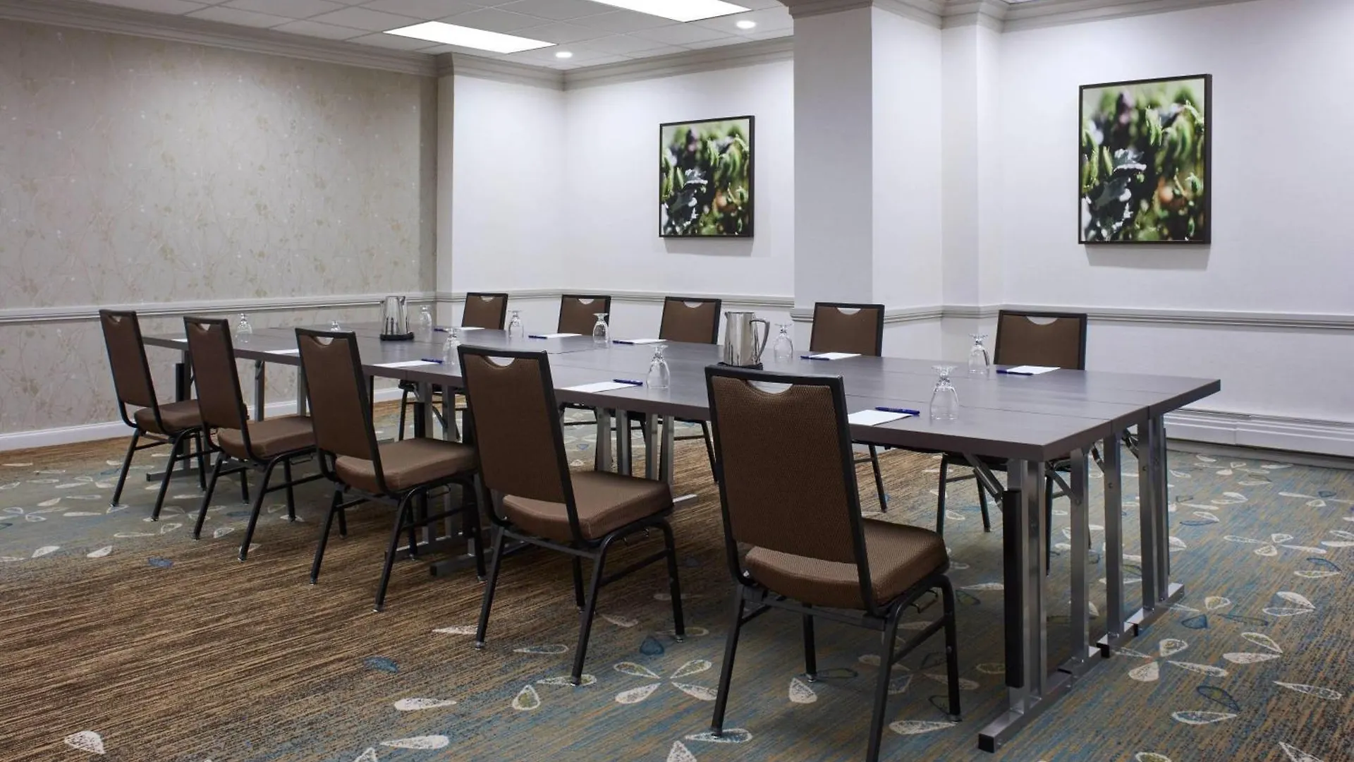 Delta Hotels By Marriott Winnipeg