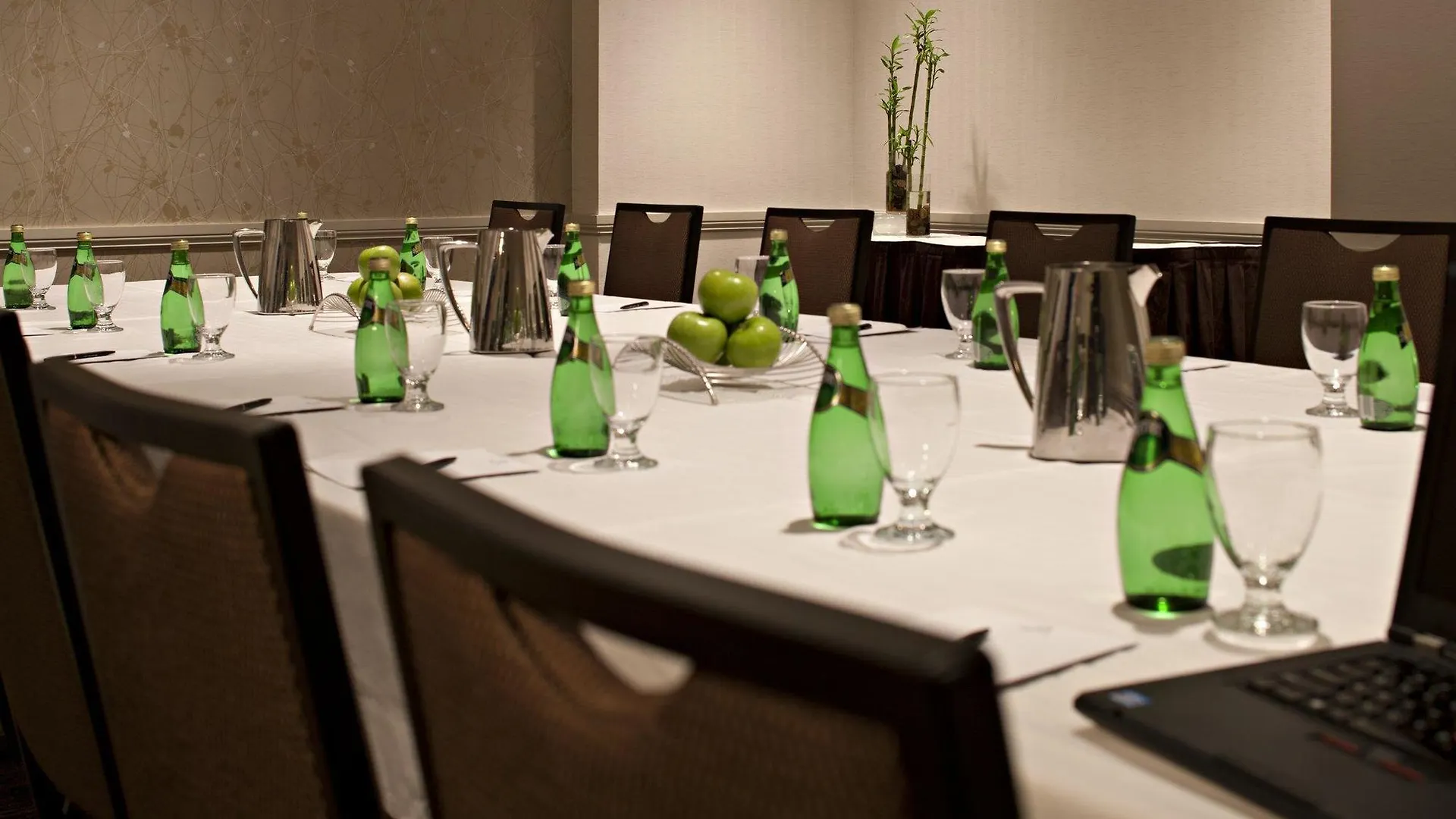 Delta Hotels By Marriott Winnipeg 4*,
