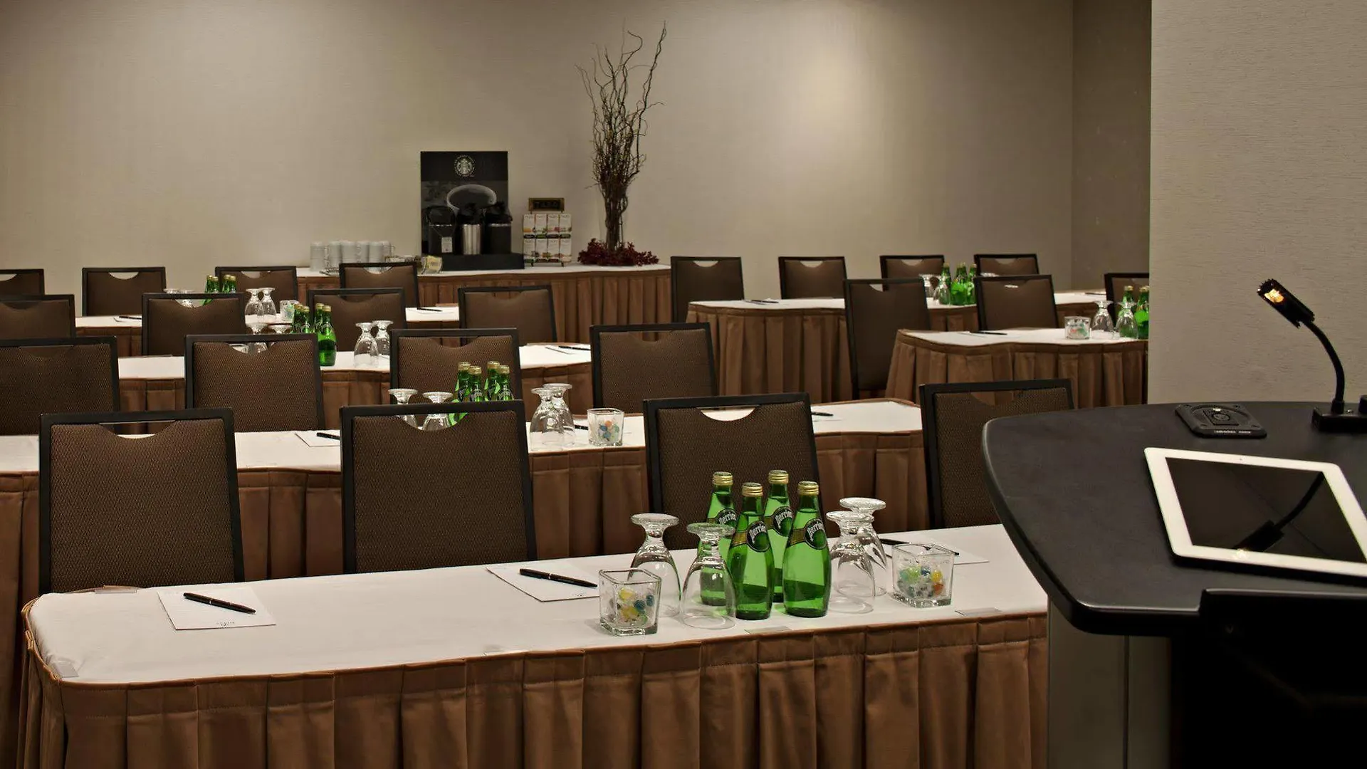 Delta Hotels By Marriott Winnipeg