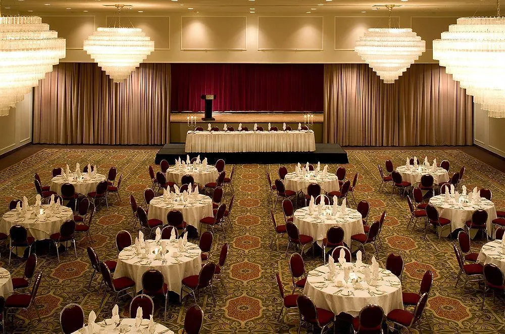 Delta Hotels By Marriott Winnipeg 4*,  Canada